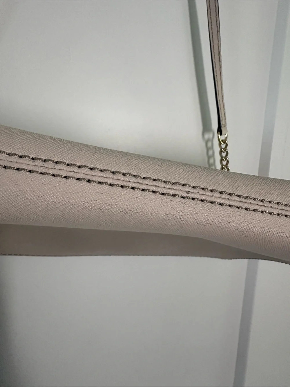 Kate Spade New York Cream / Beige Crossbody Shoulder Bag Magnetic Closure